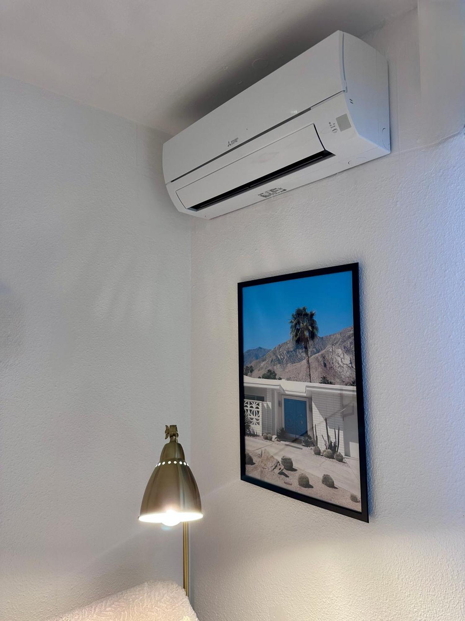 Studio Sur Le Port De Hyeres - A 2Min Des Plages, Clim & Balcon 外观 照片